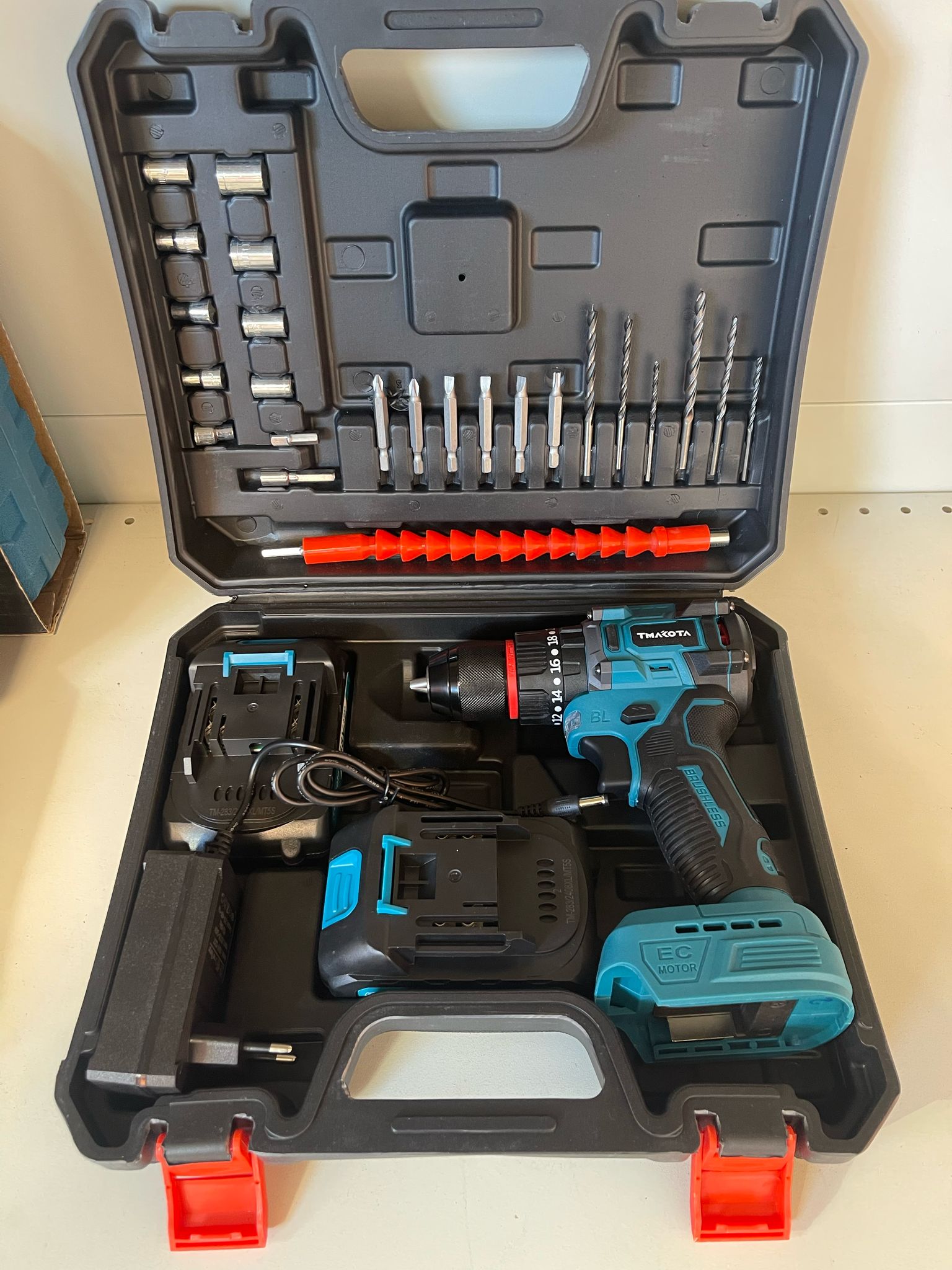TRAPANO AVVITATORE BATTERIA LITIO 48V  2 BATTERIE VALIGIA Mandrino ACCIAIO
